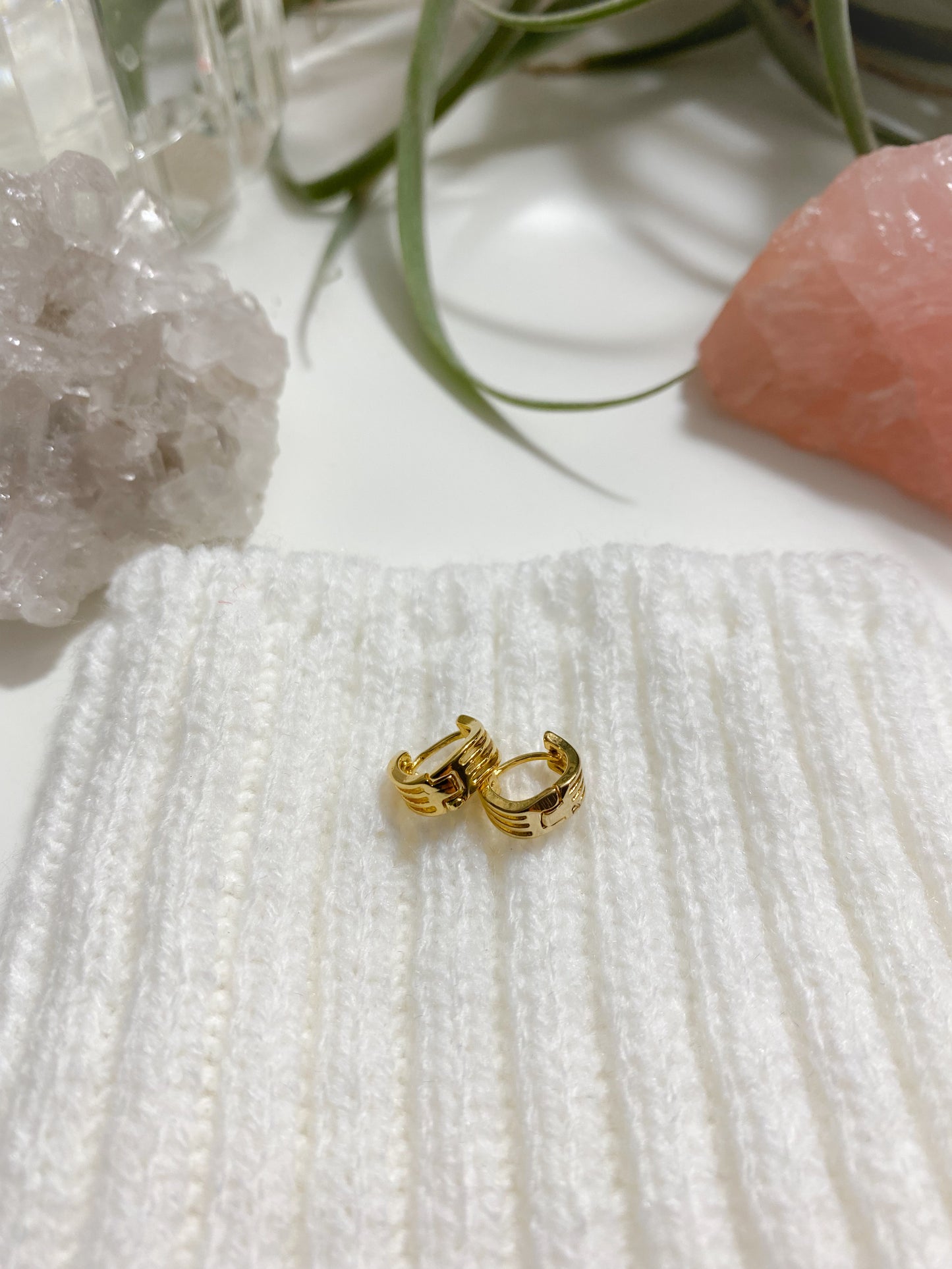 Tiny Waves Clicker Earrings