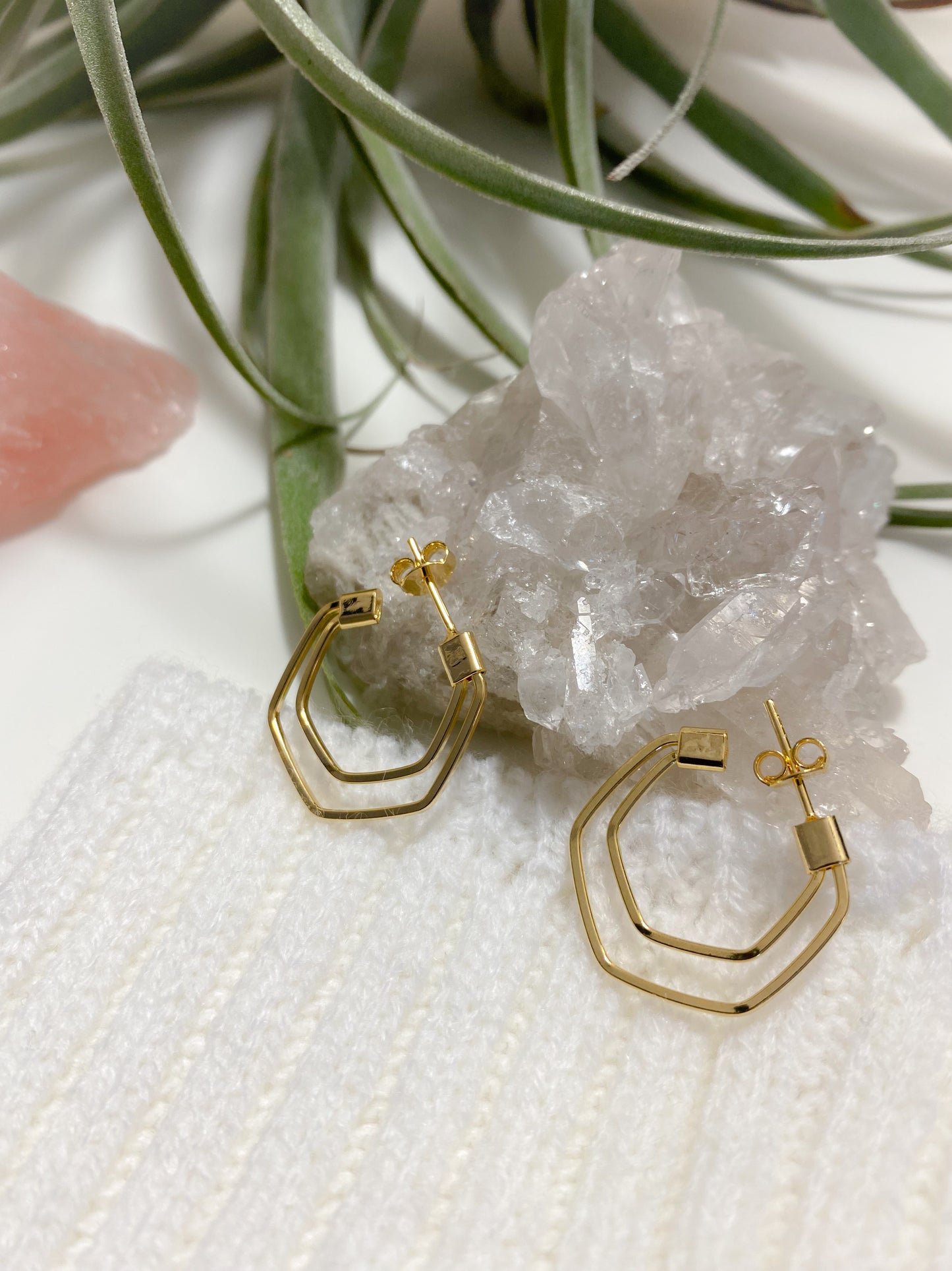 Double thread hoop earrings