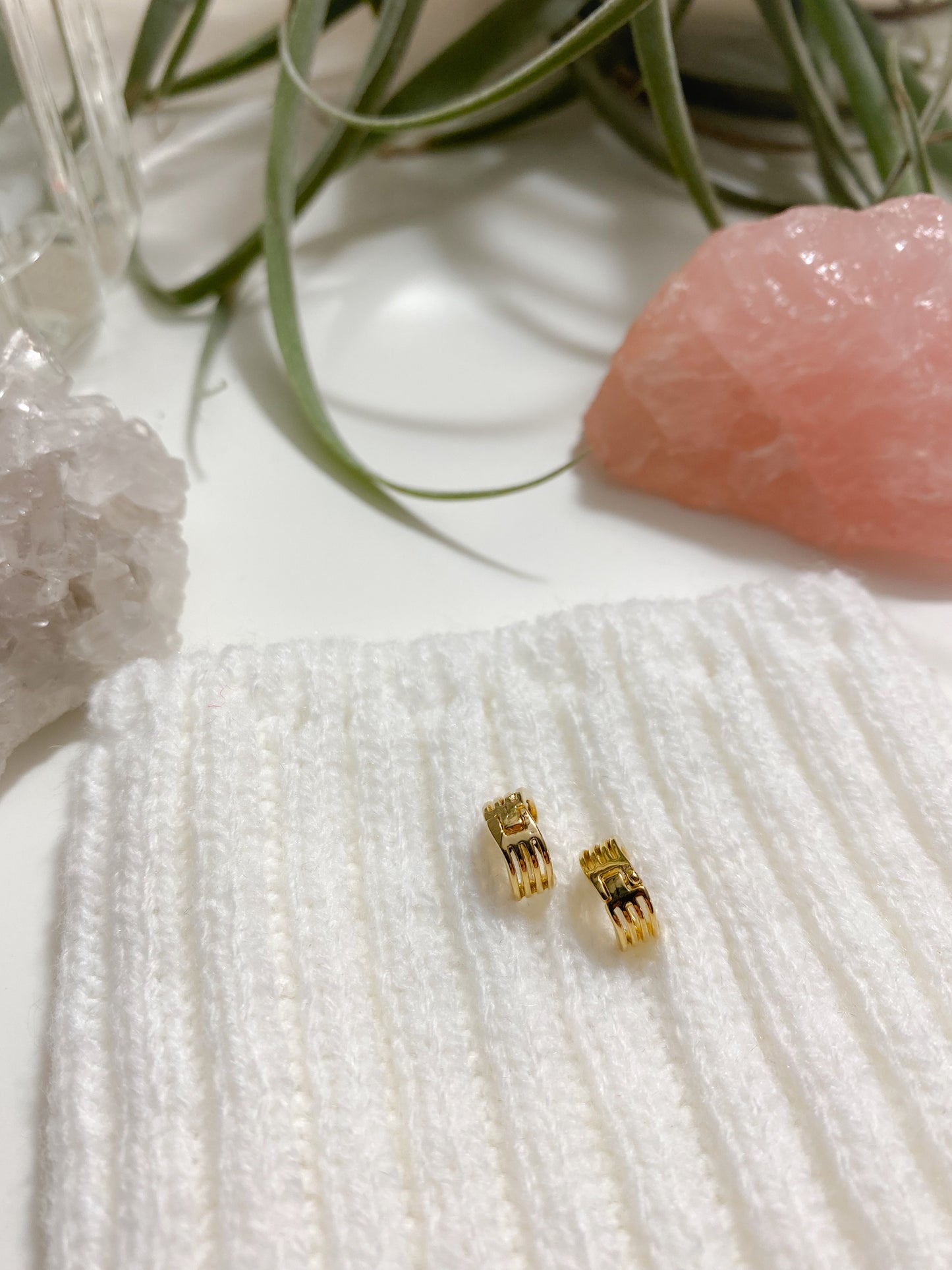 Tiny Waves Clicker Earrings