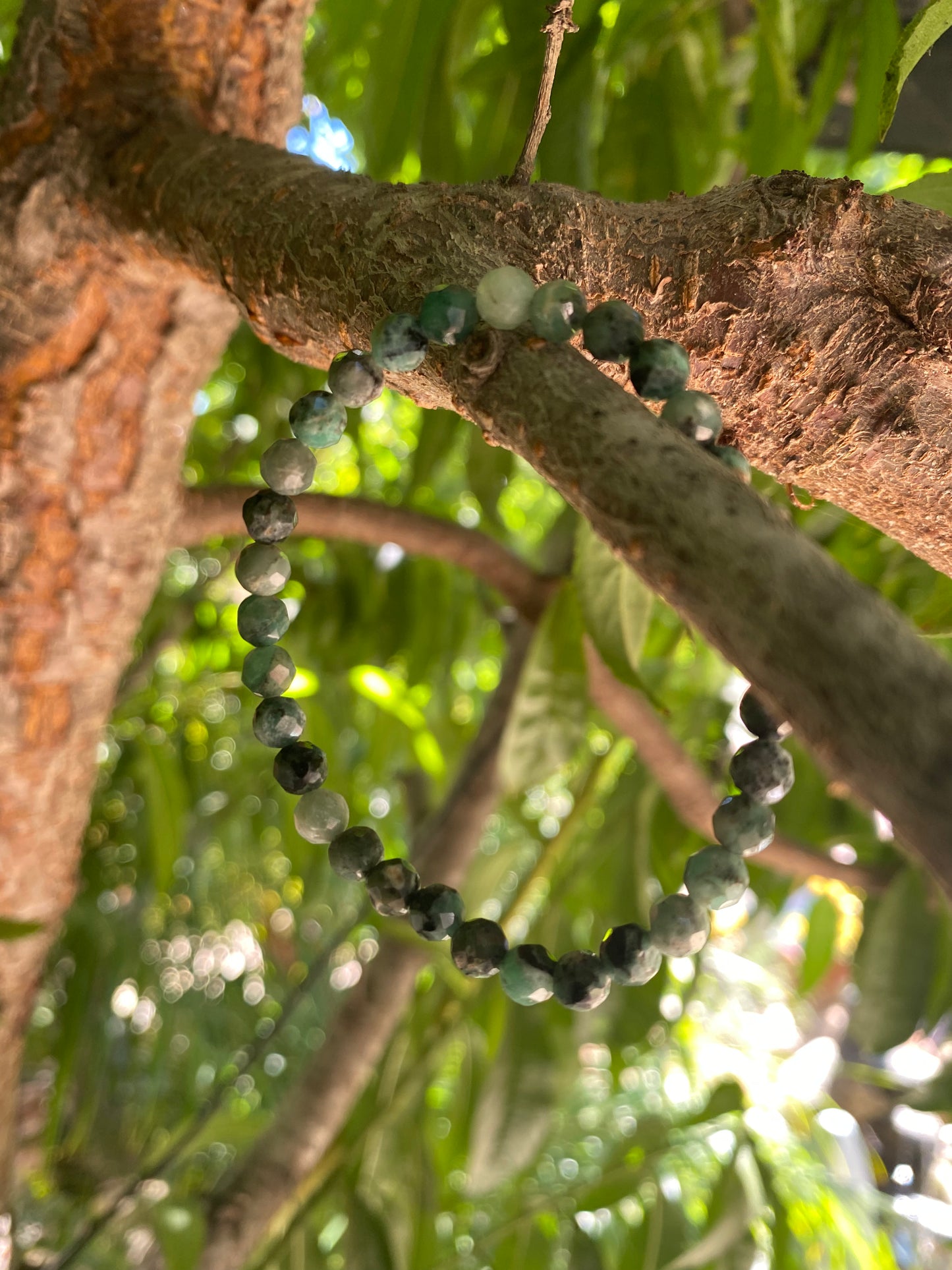 EMERALD (real genuine natural faceted)